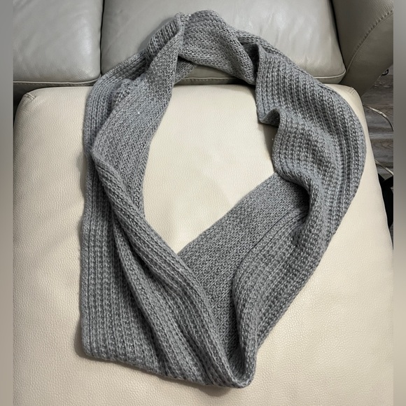 J. Crew Unisex Lambswool Cashmere Blended Cowl Scarf - Picture 2 of 4